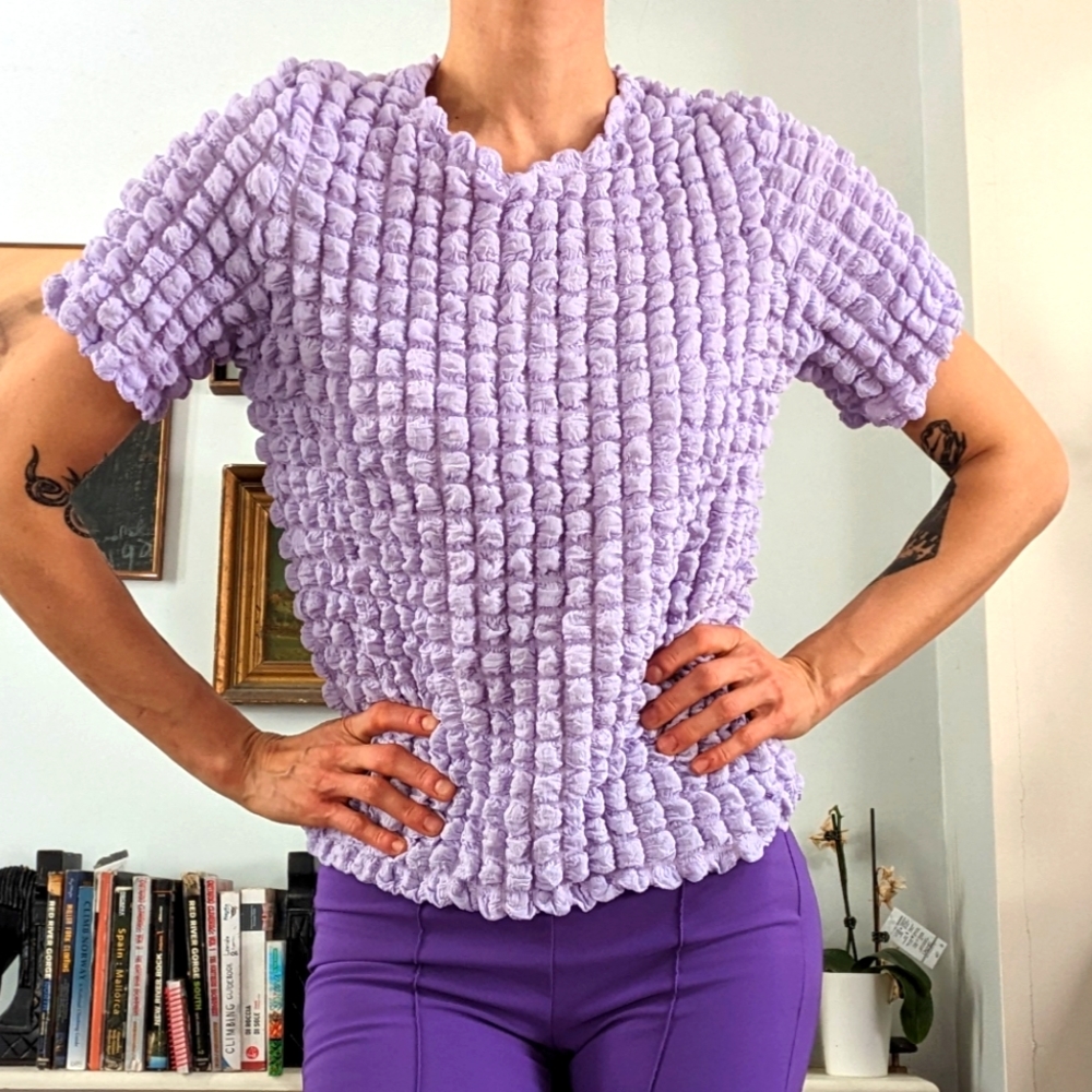 Popcorn/bubble shirt